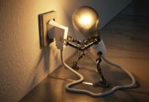 Elektrik, Nasıl Oldu da İnsanlığa Çağ Atlattı? Dünden Bugüne Film Gibi Hikayesi Elektrik Hayatımıza Nasıl Girdi